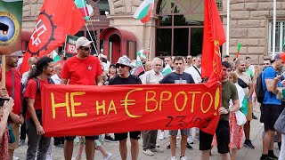 🔸 Anti euro protest - EU flag vandalized