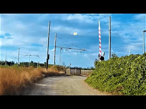 Passaggio a livello vecchia stazione di Gamalero (AL) # railroad crossing # bahnübergang