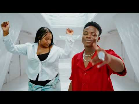 Lil Dou - Bombe (Clip Officiel)