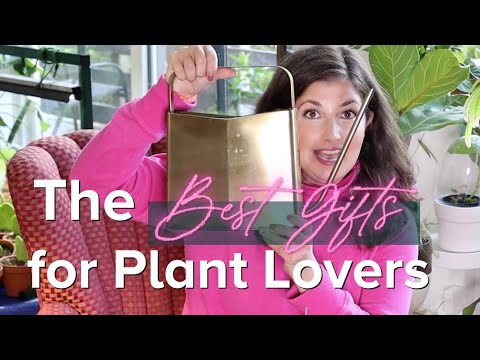image-What do you call a person who loves plants and flowers?