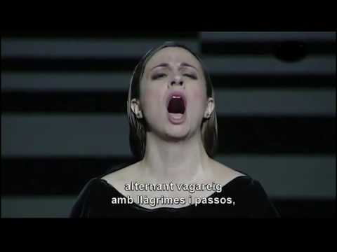 Maite Beaumont as Ottavia in "L'incoronazione di Poppea"