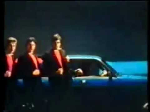 Austin Allegro Car Advert from the Seventies - Allegros Got Room for Five