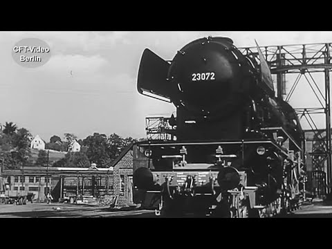 New steam locomotive 23 072 is being built.