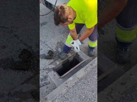 Limpeza de Sarjetas 