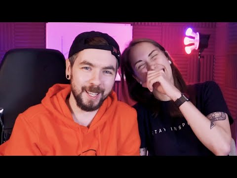 私のガールフレンドとのカップルクイズを行う (Doing A Couples Quiz With My Girlfriend)