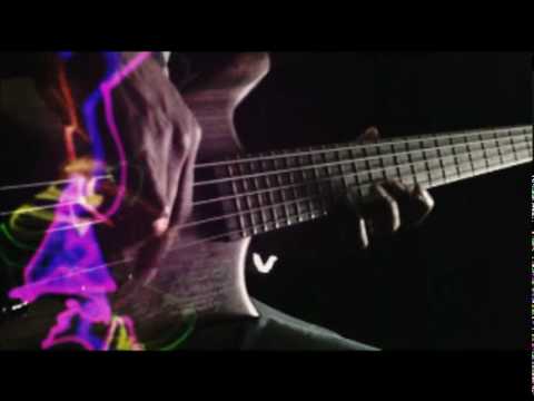 Bass solo - Jermaine Morgan 
