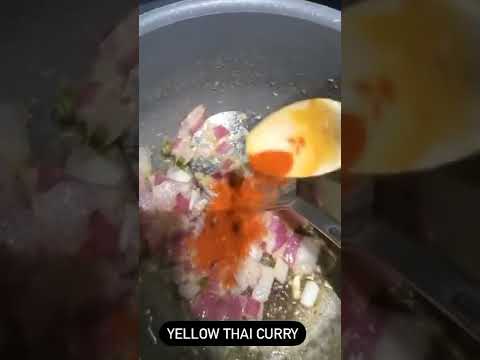 , title : 'Yellow Thai Curry with Rice Ingredients'