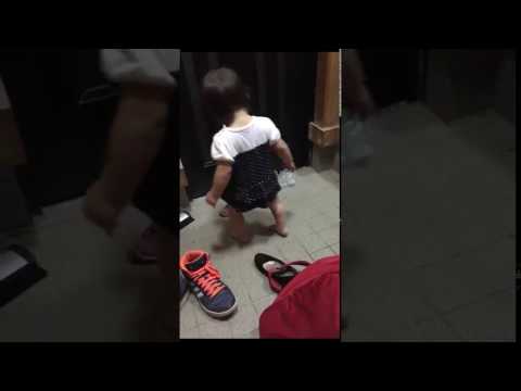 2000年前の子供用靴発見:悲しい運命の前兆