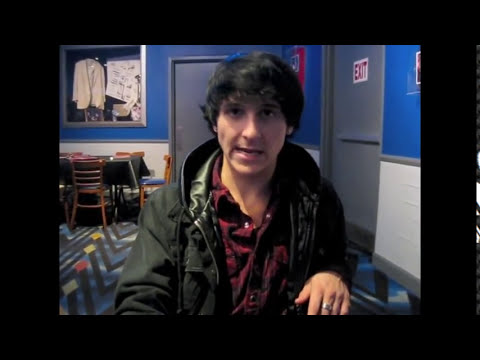 MITCHEL MUSSO Wants to Spoil his V-Day Date!