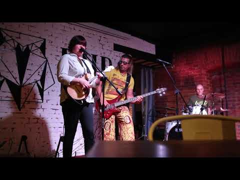 Дочь Монро и Кеннеди "Театр"