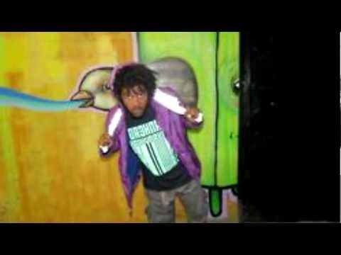 CJ Fly Feat. T'nah & Capital STEEZ - Flyin' Lo