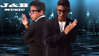 Video Nunca Te Alejes de Moustyn , B Magic