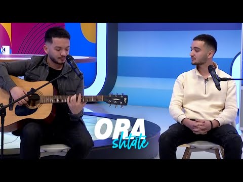 "Kalldërmit po m'shkon si shah" interpretuar nga Erblin dhe Ermal Hoxha