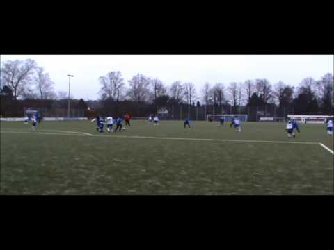 Tura Harksheide 3.C mit dem 1:0 be TUS Berne am 29.11.2014
