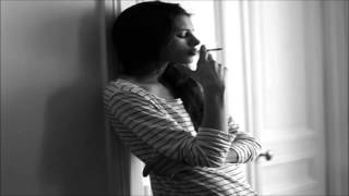 Ella Eyre - Love Me Like You