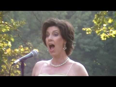 Il Bacio (The Kiss) by Luigi Arditi sung by Andrea Anelli in Cleveland Italian Gardens