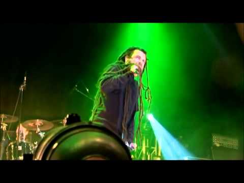 Videoclip de Torn To The Bone — Six Feet Under
