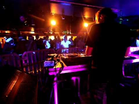 Monday bar Lucia Cruise 2009