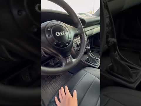 фото audi a6 i (c4) 0