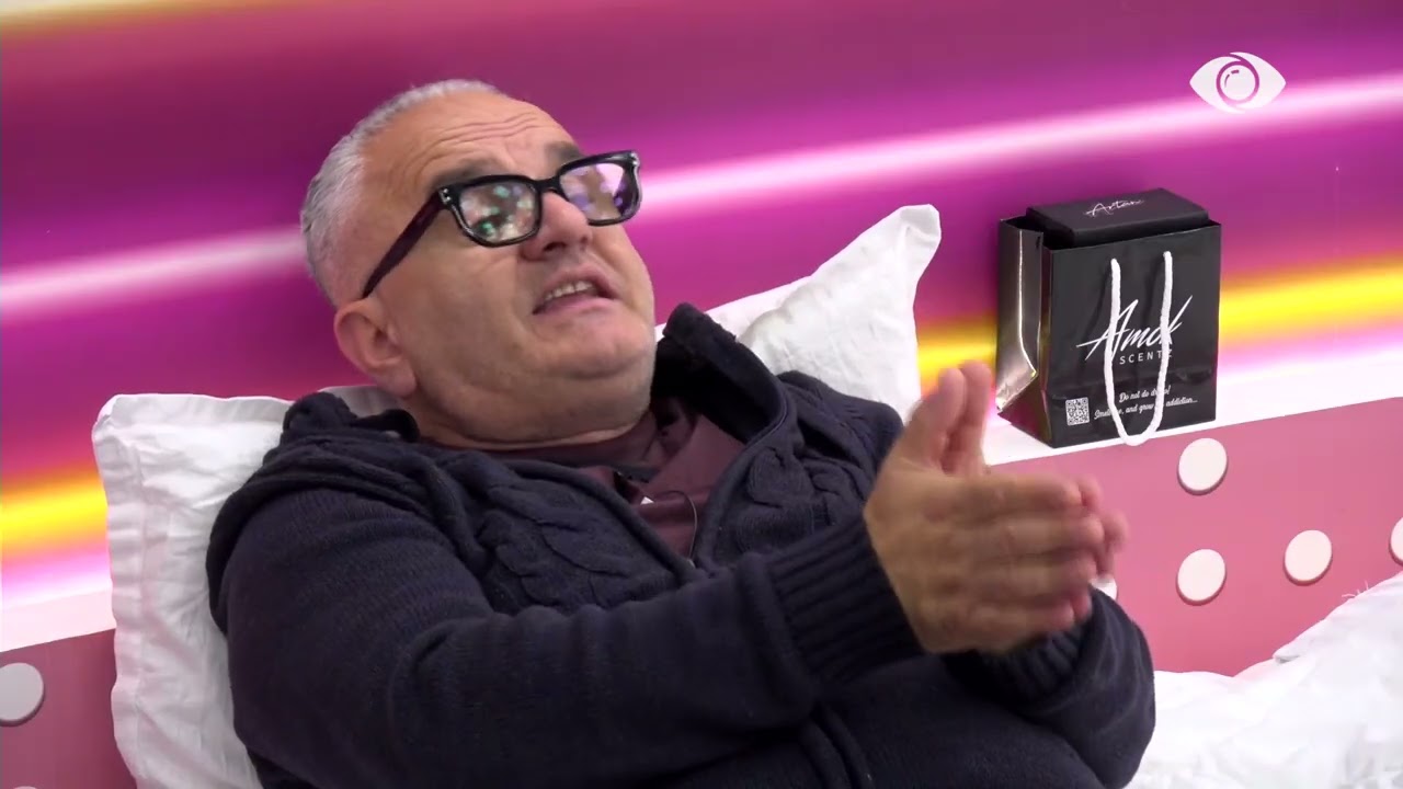 Çfarë problemi ke ti, do t'a nxjerrësh keq Malin/ Stenaldo bisedon me Artanin