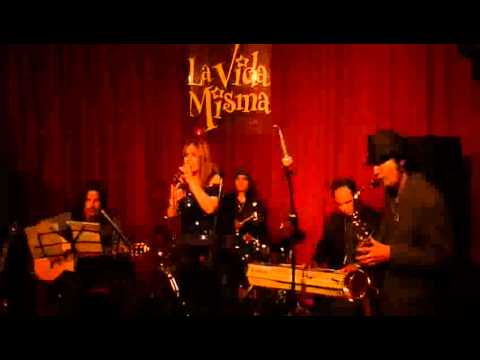 I say a little prayer for you (Aretha Franklin) - Isabel Abensur