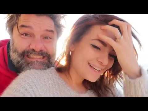 download lagu mp3 mp4 Ella Dvornik, download lagu Ella Dvornik gratis, unduh video klip Ella Dvornik