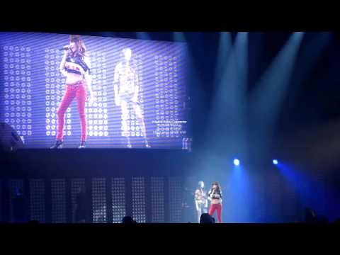 [fancam] 110611 Krystal+Jessica TikTok SMTown Paris