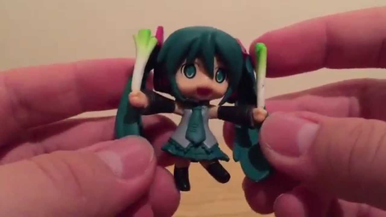 Chibi Vocaloid characters Review