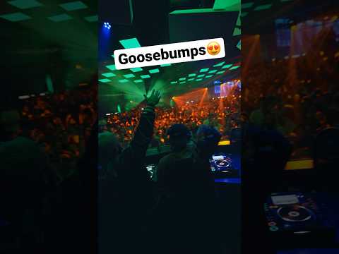 Love playing this record live😍#dj #edm #housemusic #shorts