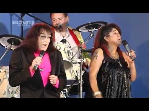 Svenne & Lotta - Medley of hits (Danish TV) - ((STEREO))