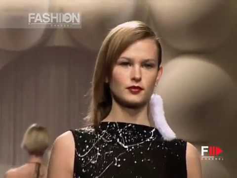 VICTOR ALFARO Fall Winter 2001 2002 Milan - Fashion Channel
