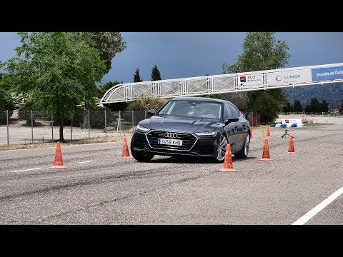 Audi A7 2018 – Dodge maneuver (moose test) and slalom | km77.com