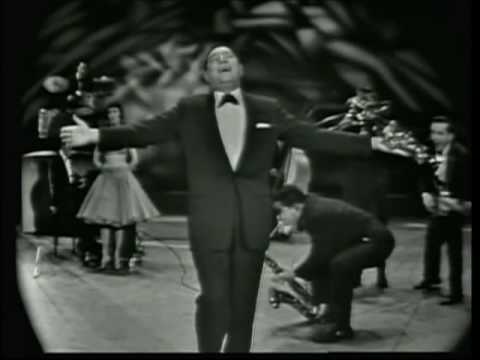 Louis Prima LIVE -- When You're Smiling  /  C'è La Luna / Zooma Zooma / Oh Marie