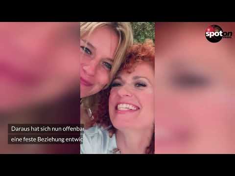 No Angels star Lucy Diakovska shows her girlfriend for the first time