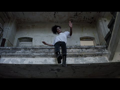 Meral Al-Mer – Melancholia (official video)