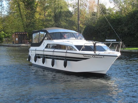 Viking 300 for sale at Norfolk Boat Sales