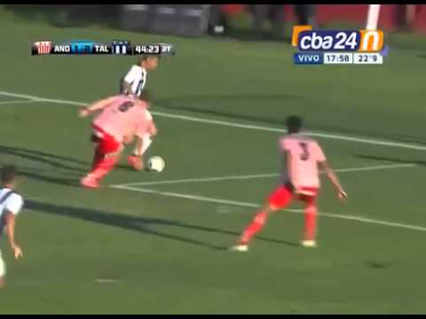 Gol a lo Messi de Solís