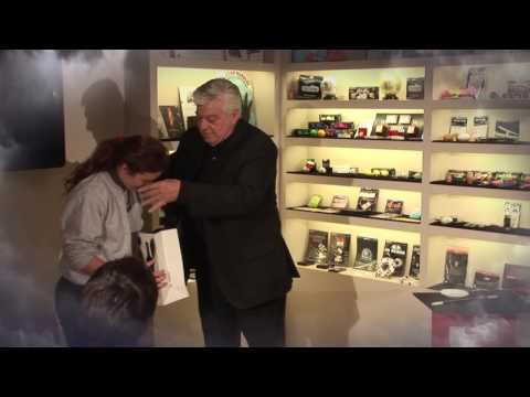 The Bucket Trailer by Vernet Magic