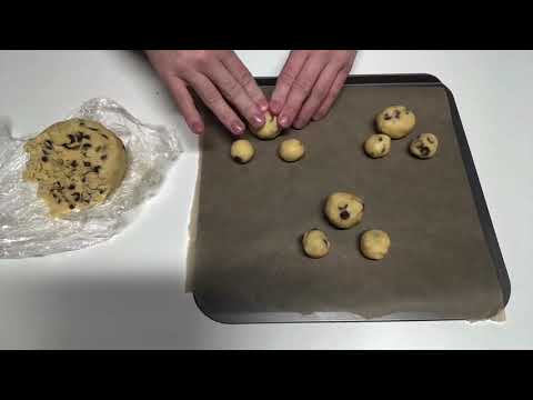 Mickey Mouse Cookie Baking Tutorial