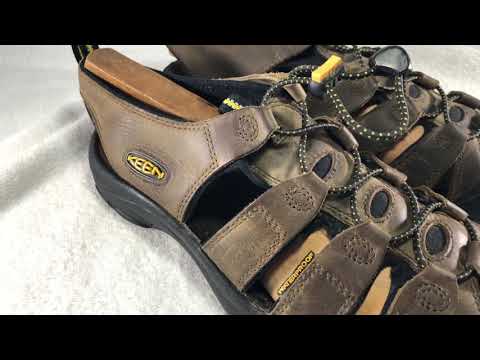 KEEN Men's Newport Sandals Size 11.5  110220BISN