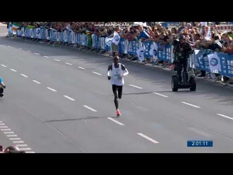 M Marathon – Eliud Kipchoge (Kenya) - 2:01:39 - Berlin (Germany) - 2018 - World Record