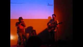The Blueberries - Going Down Slow (Tom Waits Cover) - Uplug.TV