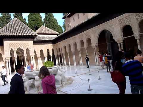 A Tour at the Nasrid Palaces at Alhambra (Palacios Nazaries en Alhambra)