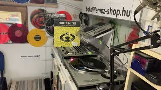 Groove '70 feat. T'Wax - Get Into The Lovemachine (Beat 2 Rock Mix)