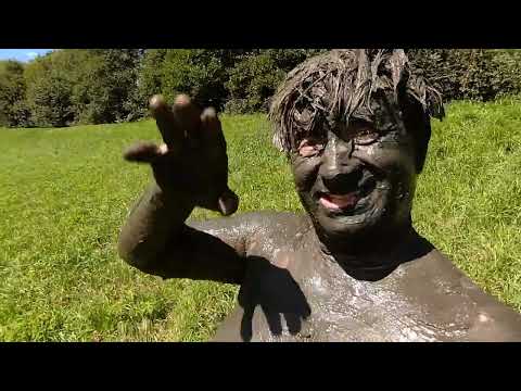 Gratka w błotku - Gracjan Roztocki 