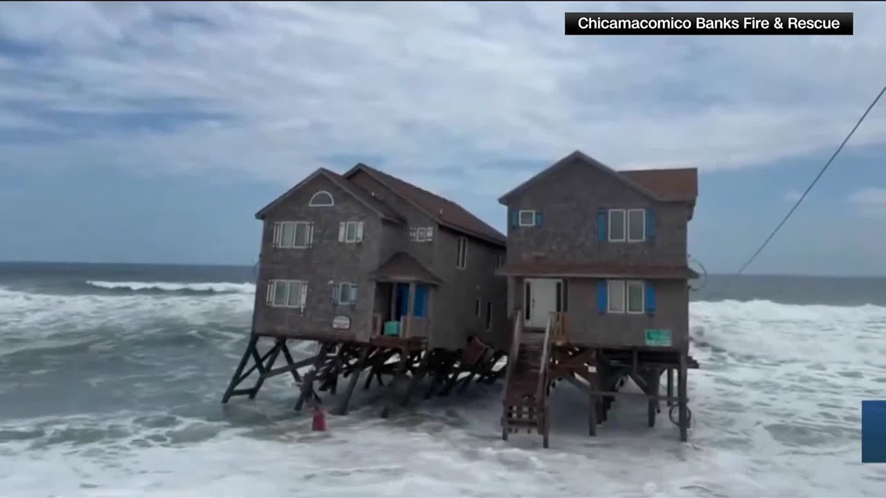 WATCH: Rodanthe, North Carolina home collapses