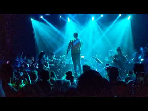 Yeethoven II - Symphony No. 8 vs Waves