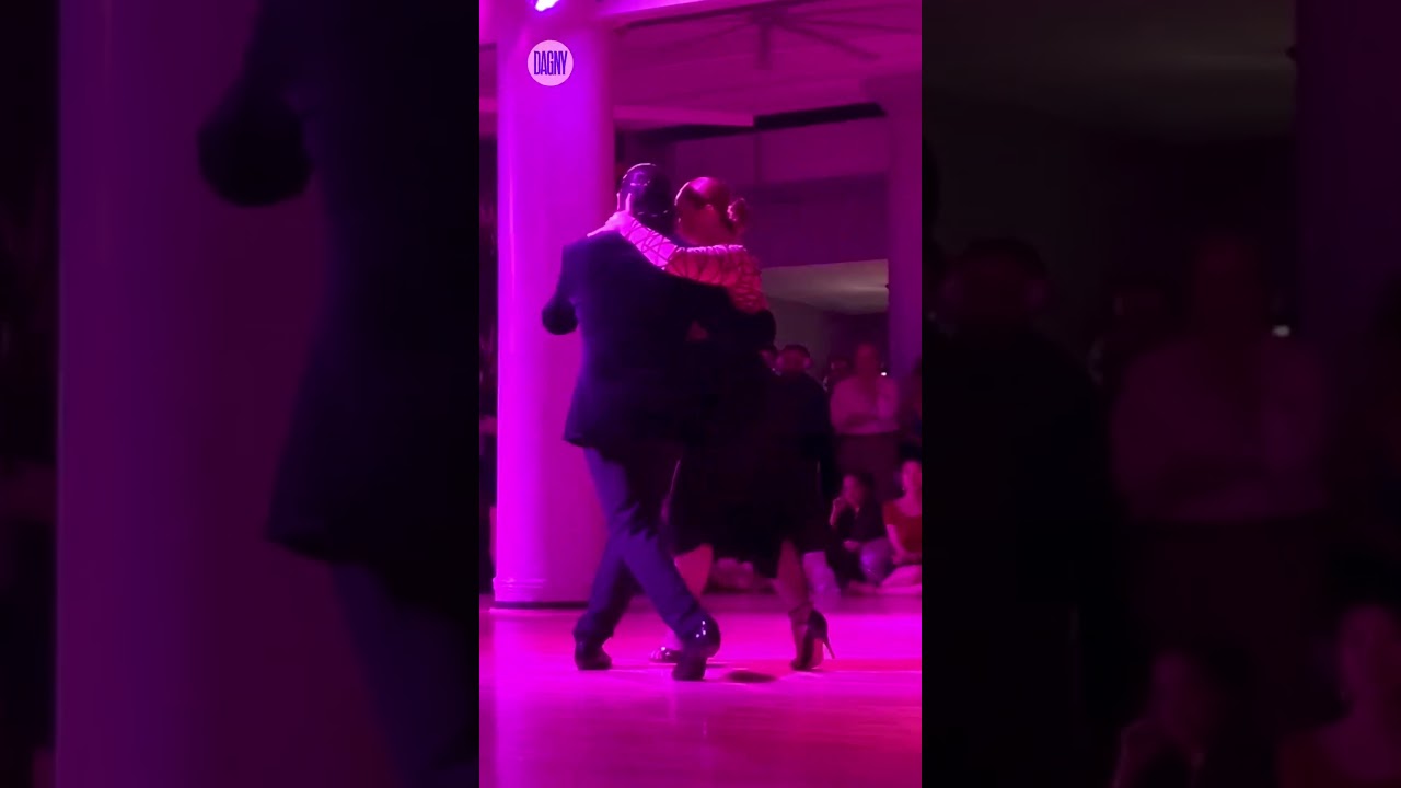 Ariadna Naveira & Fernando Sánchez Argentine tango to "Noches de Colón" by Ricardo Tanturi (6/11)