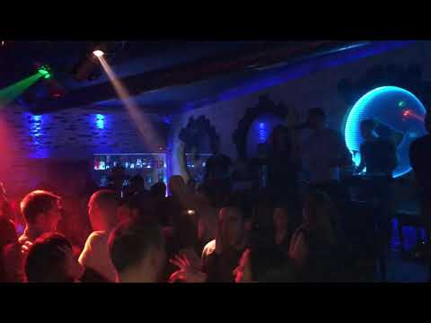 Maldivi bend & Sowa night club