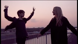 Lass Mal 'ne Nacht Drüber Tanzen Lyrics English Translation